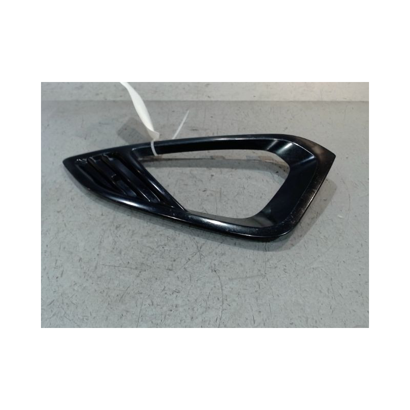 GRILLE VENTILATION PARE-CHOC AVG FORD FIESTA