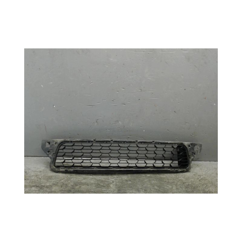 GRILLE PARE-CHOC AVANT DACIA DUSTER