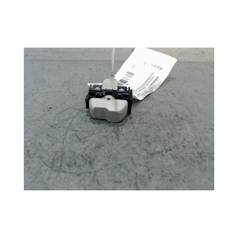 BOUTON COMMANDE TOIT OUVRANT PEUGEOT 108