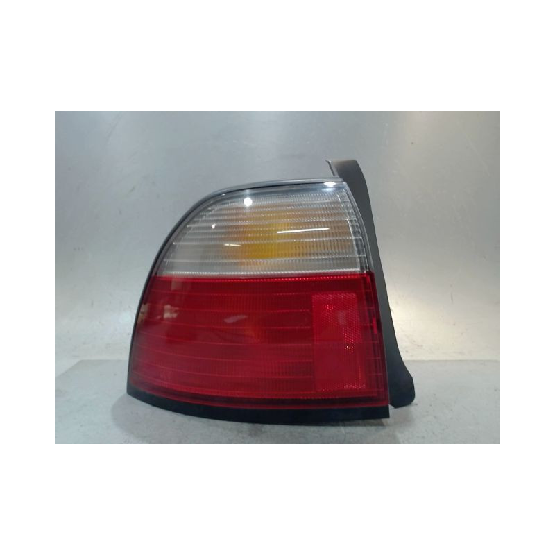 FEU ARRIERE GAUCHE  HONDA ACCORD