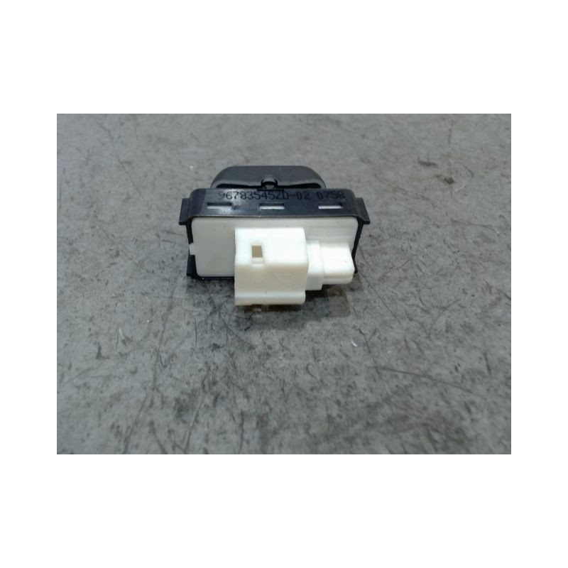 BOUTON COMMANDE TOIT OUVRANT PEUGEOT 308