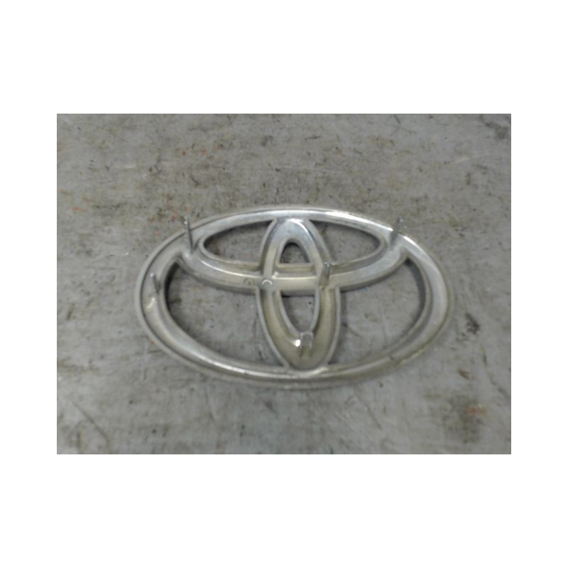 SIGLE CALANDRE TOYOTA VERSO