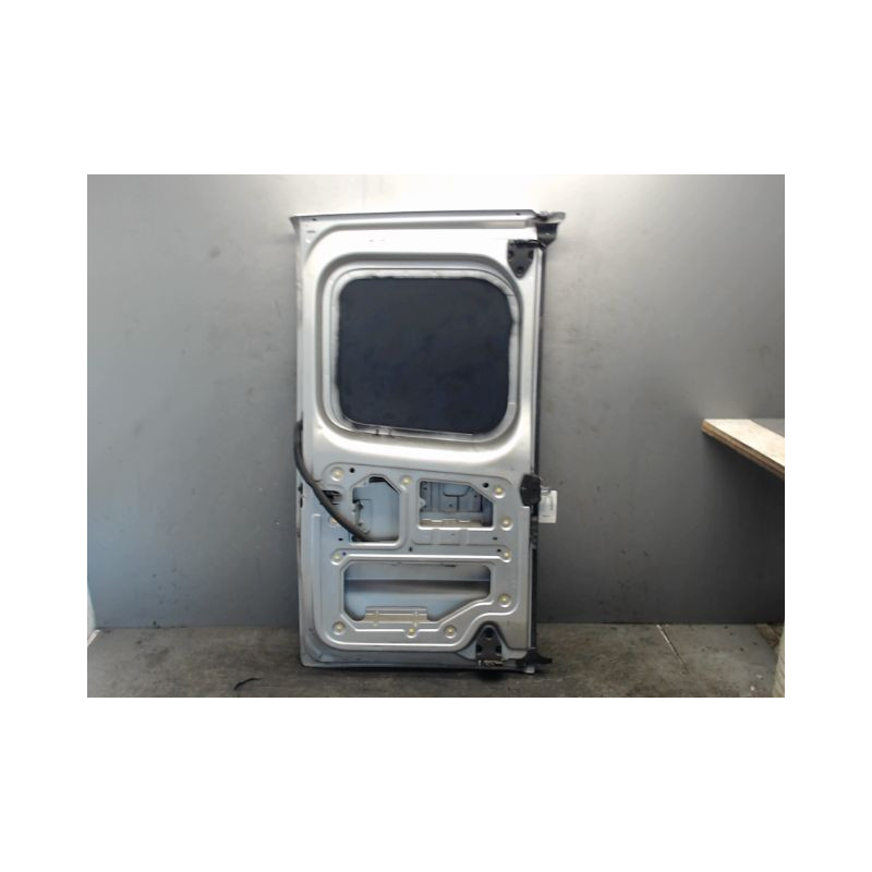 PORTE BATTANTE ARRIERE DROIT RENAULT TRAFIC