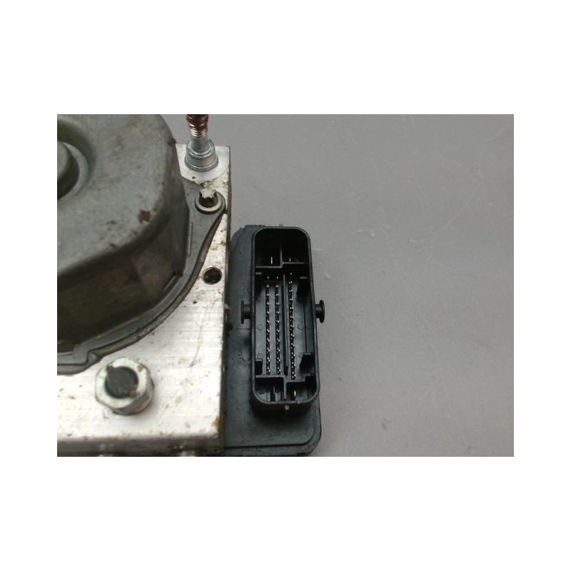 UNITE HYDRAULIQUE ABS TOYOTA AURIS 2010-