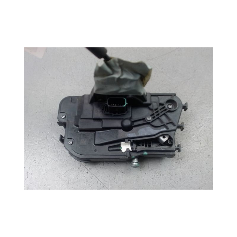 SYSTEME CONDAMNATION AVANT DROIT FORD FOCUS 2008-