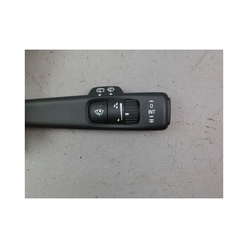 COMMANDE ESSUIE GLACE VOLVO XC60 10-
