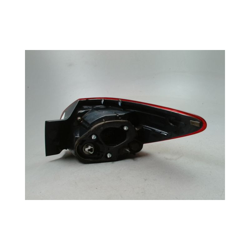 FEU ARRIERE GAUCHE  MAZDA MAZDA 6 BREAK 2005-