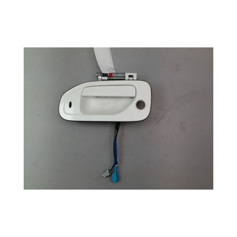 POIGNEE EXTERIEURE PORTE AVANT GAUCHE NISSAN NV200