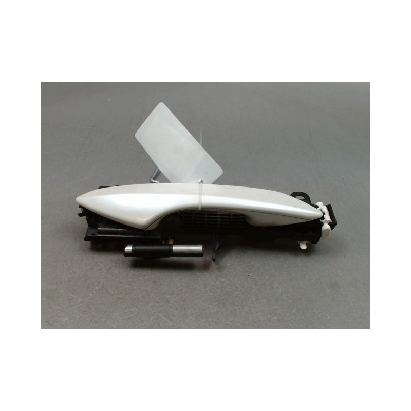 POIGNEE EXTERIEURE PORTE AVANT GAUCHE LEXUS NX300H
