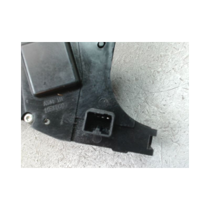 COMMANDE ECLAIRAGE DODGE NITRO 2007-