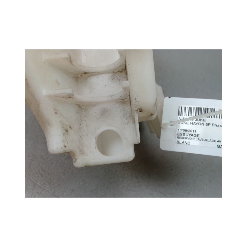 RESERVOIR LAVE-GLACE AVANT NISSAN JUKE Phase 1 2010-...