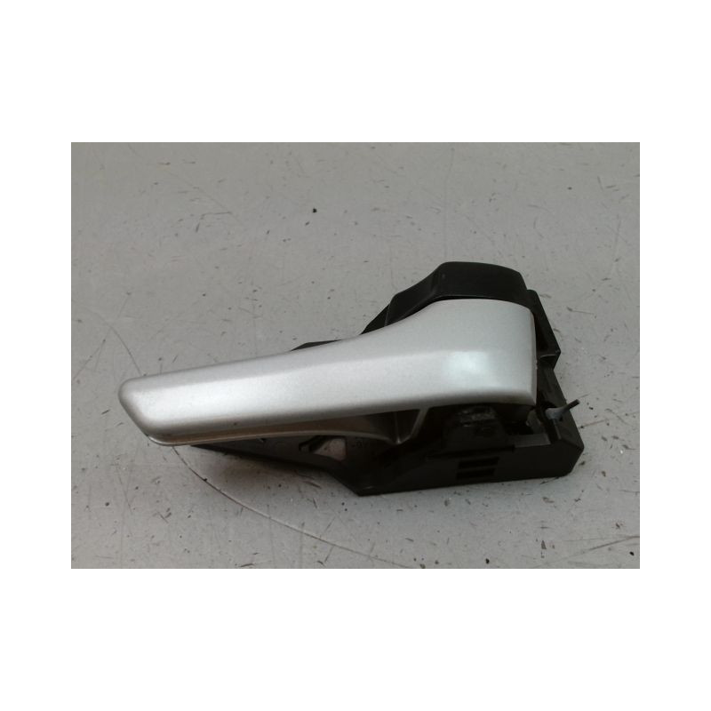 POIGNEE INTERIEURE PORTE ARRIERE DROIT TOYOTA PRIUS 2004-