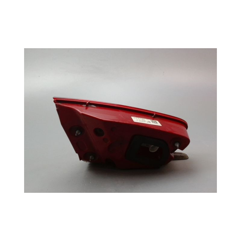 FEU ARRIERE INTERIEUR DROIT AUDI A8 2007-