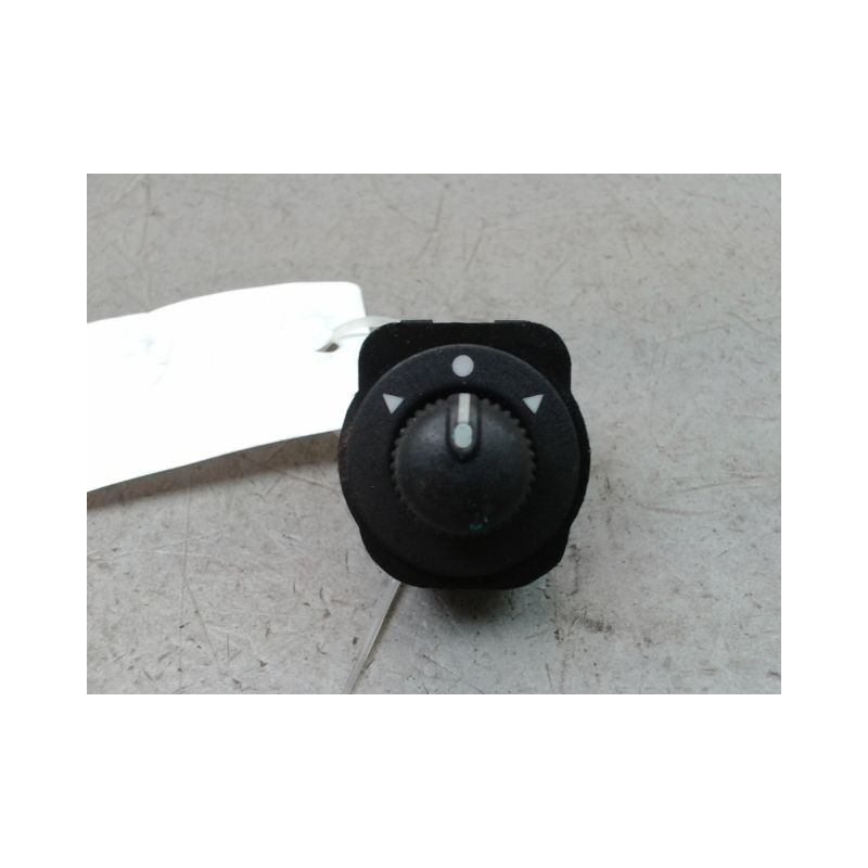 COMMANDE RETROVISSEUR EXTERIEUR ELECTRIQUE FIAT 500