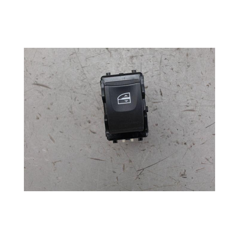 COMMANDE LEVE-GLACE PORTE AVD DACIA DUSTER