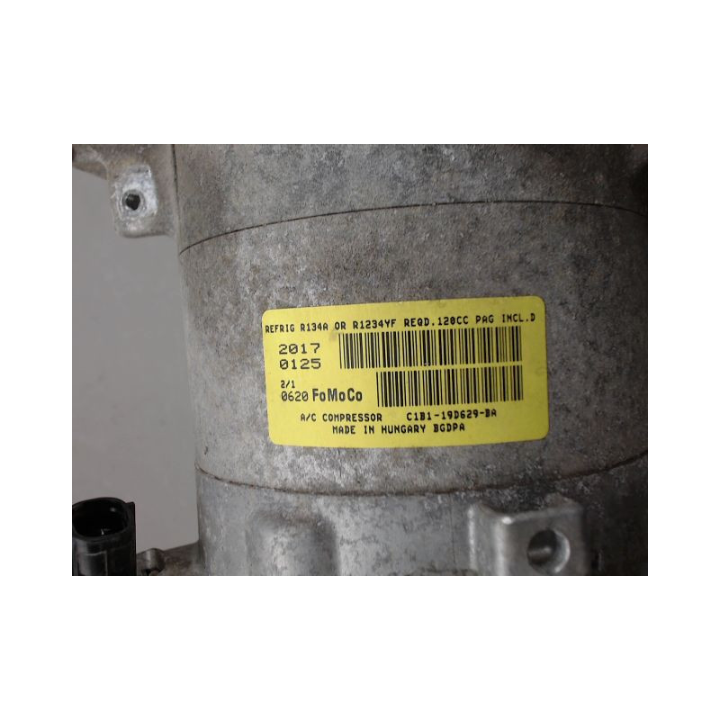 COMPRESSEUR AIR CONDITIONNE FORD FIESTA