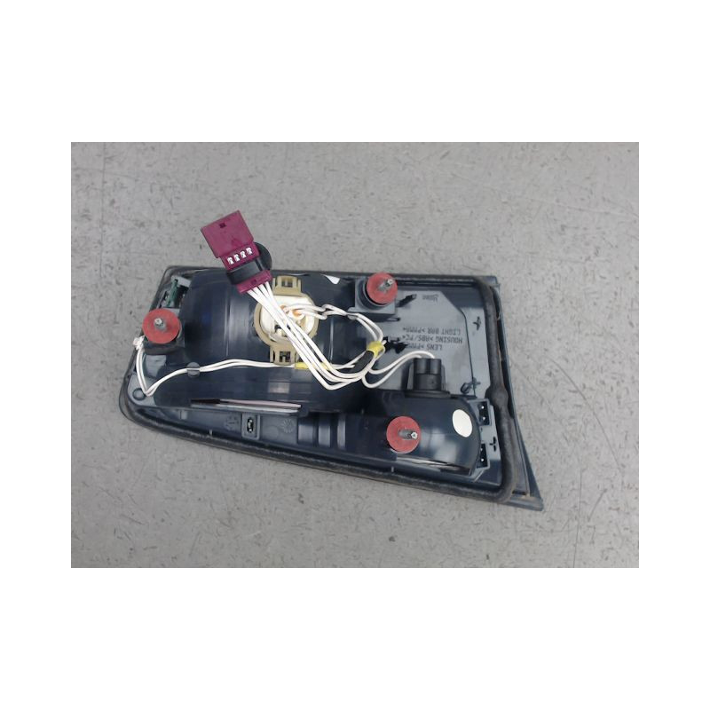 FEU ARRIERE INTERIEUR DROIT B.M.W. SERIE 5