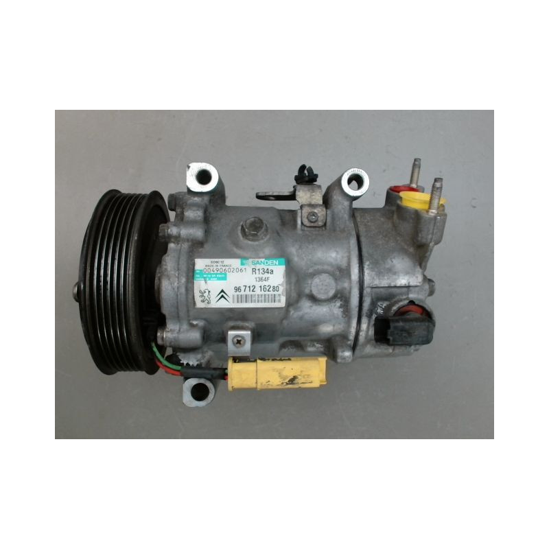 COMPRESSEUR AIR CONDITIONNE PEUGEOT 207
