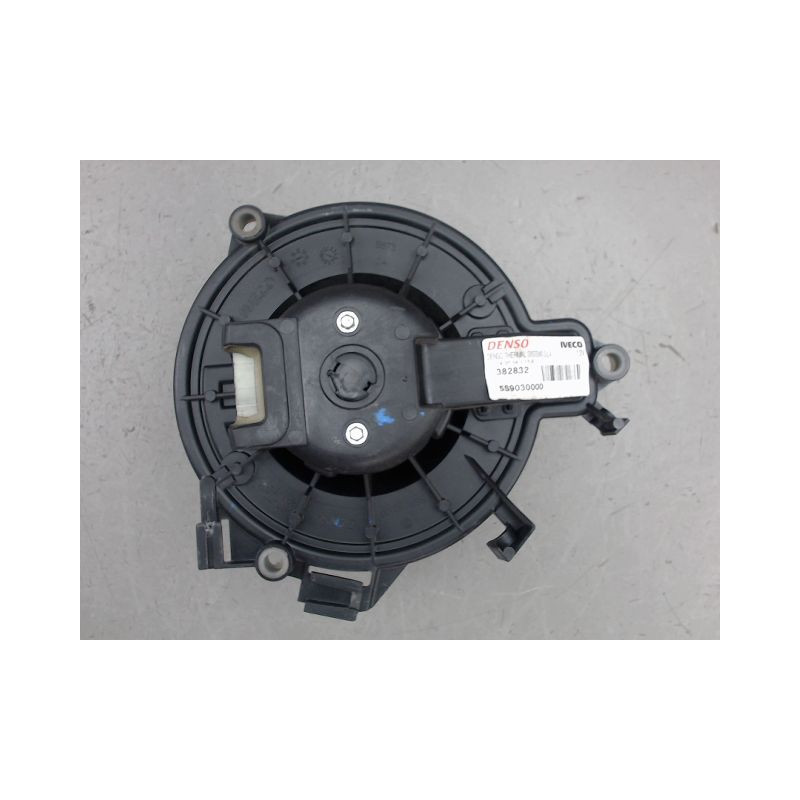 MOTEUR VENTILATEUR CHAUFFAGE IVECO 35S15