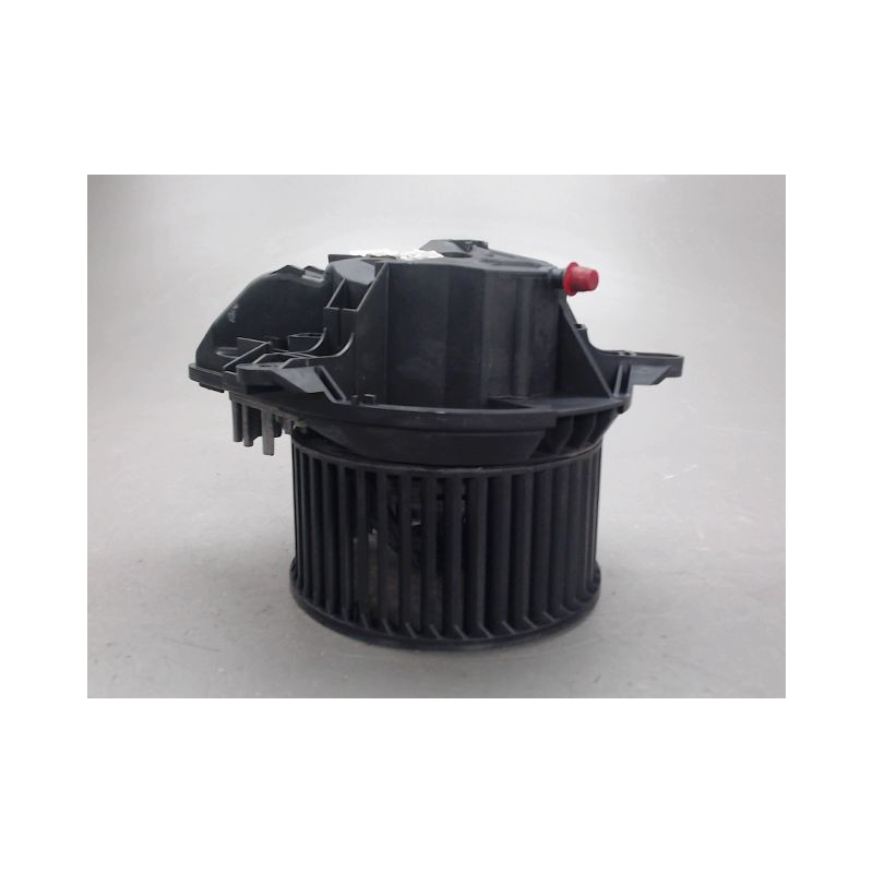 MOTEUR VENTILATEUR CHAUFFAGE PEUGEOT PARTNER