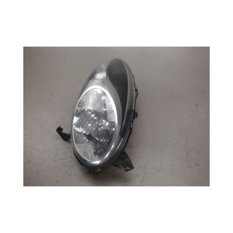 PHARE DROIT NISSAN MICRA