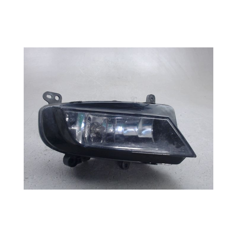 PHARE ANTIBROUILLARD AVANT GAUCHE AUDI A4
