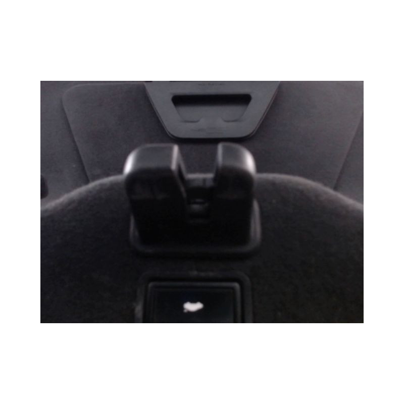 COFFRE ARRIERE AUDI A8