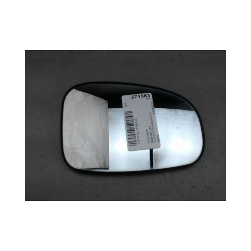 GLACE RETROVISEUR EXT D TOYOTA VERSO-S