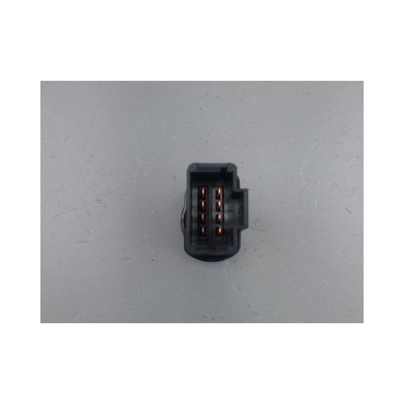 BOUTON DE WARNING DACIA SANDERO