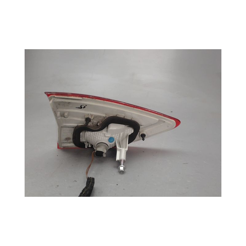 FEU ARRIERE INTERIEUR DROIT FORD KUGA