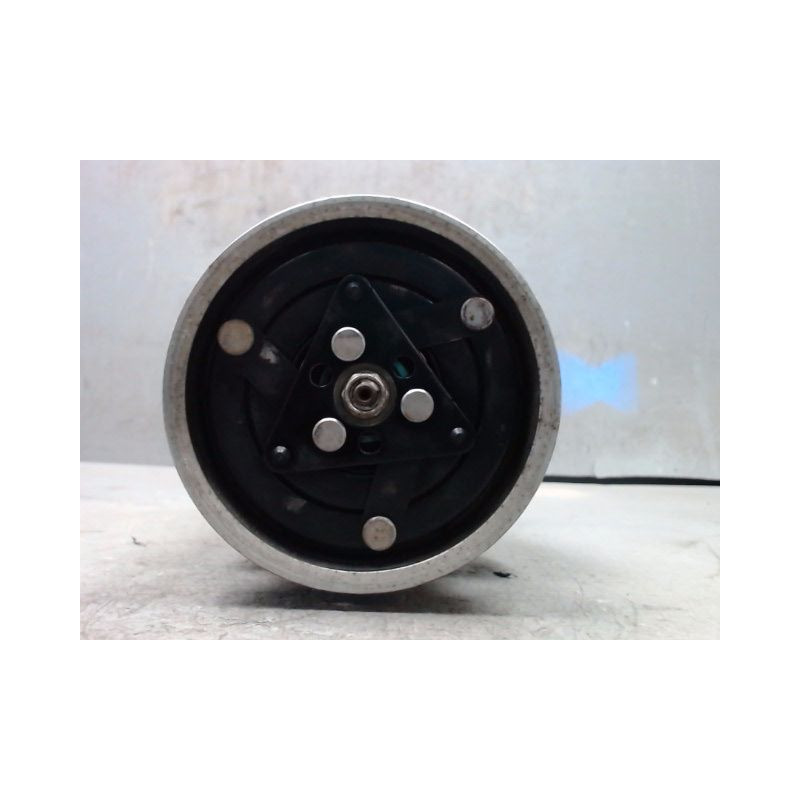 COMPRESSEUR AIR CONDITIONNE DACIA DUSTER 2010-