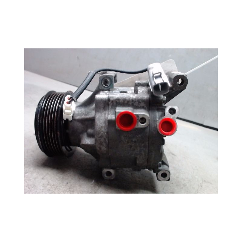 COMPRESSEUR AIR CONDITIONNE TOYOTA COROLLA 2004-