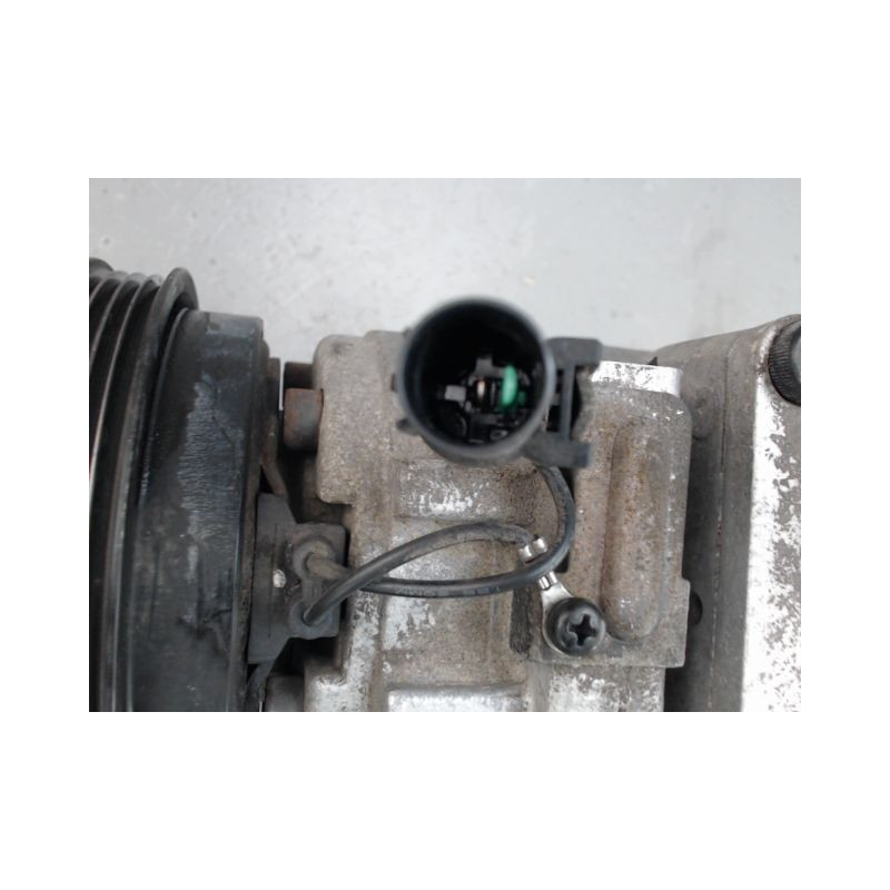 COMPRESSEUR AIR CONDITIONNE HYUNDAI COUPE