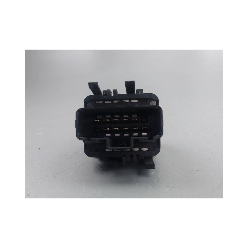 COMMANDE LEVE-GLACE PORTE AVG RENAULT CLIO
