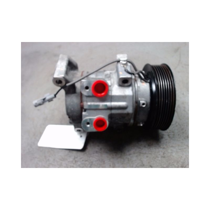 COMPRESSEUR AIR CONDITIONNE TOYOTA HILUX  X-TRA CABINE