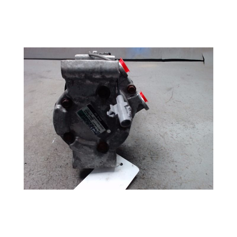 COMPRESSEUR AIR CONDITIONNE TOYOTA HILUX  X-TRA CABINE