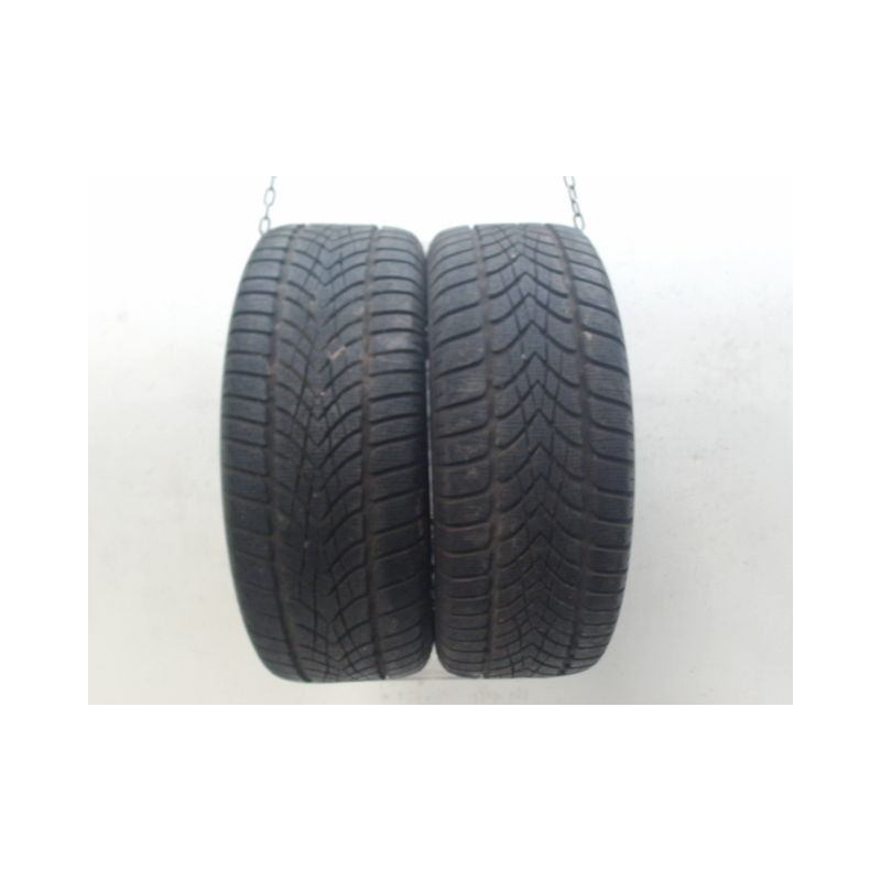 Paire de pneus DUNLOP SP WINTER SPORT 4D MO 235 50 18 97 V