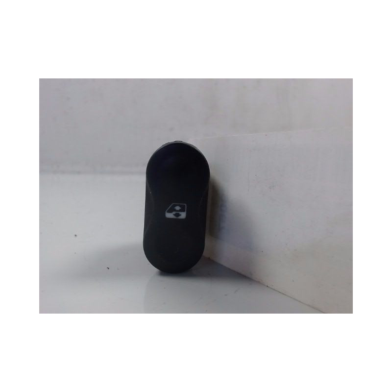 COMMANDE LEVE-GLACE PORTE AVG DACIA DUSTER 2010-