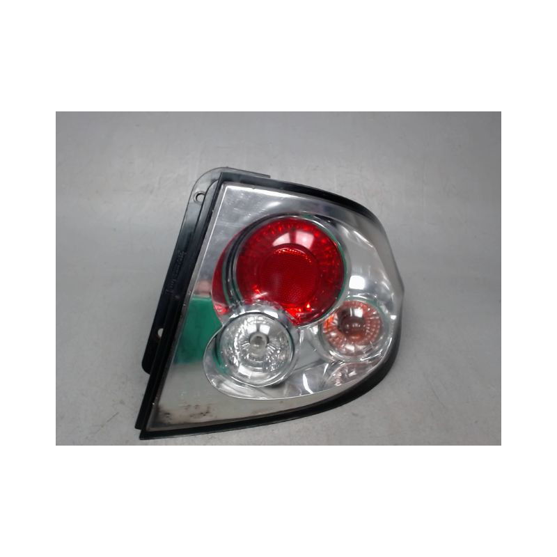 FEU ARRIERE DROIT HYUNDAI GETZ 02-05