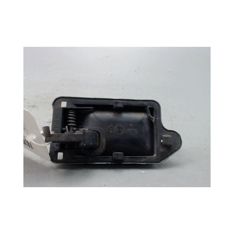 POIGNEE INTERIEURE PORTE ARRIERE DROIT PEUGEOT 106 Phase 2 1996-2003