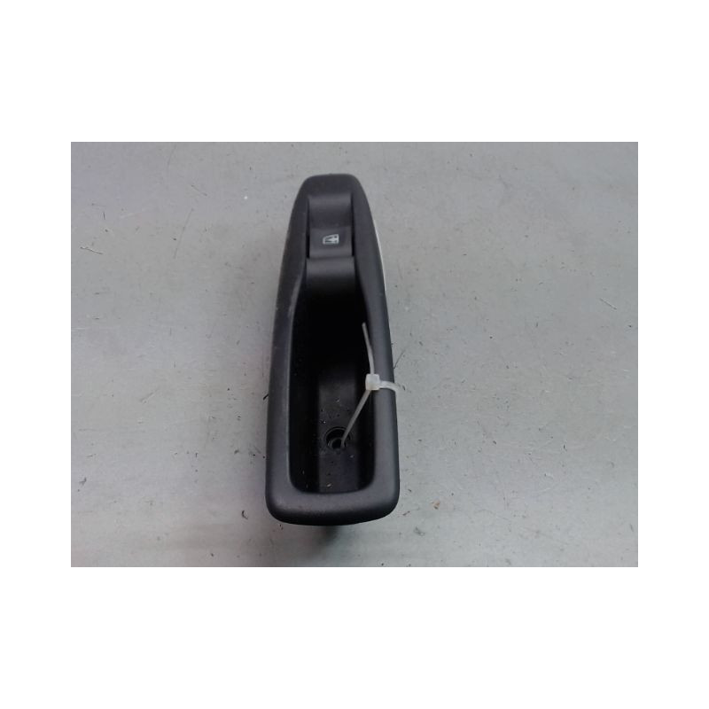COMMANDE LEVE-GLACE PORTE ARD RENAULT CAPTUR Phase 1 2013-...