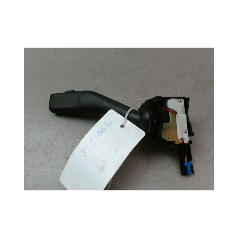 COMMANDE ESSUIE GLACE VOLKSWAGEN TOURAN MONOSP. I Phase 2 (1T) 2006-2010