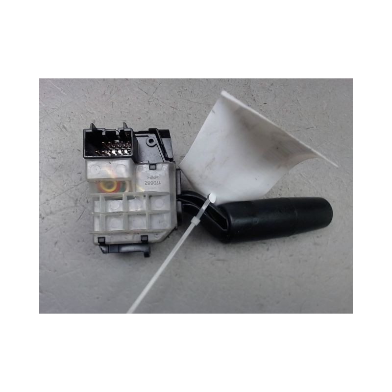 COMMANDE ESSUIE GLACE MAZDA MAZDA 3  5P