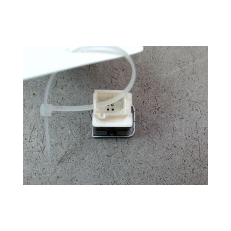 BOUTON DE WARNING TOYOTA PRO.CITY