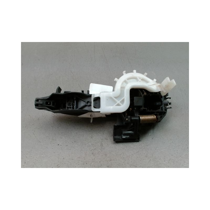 POIGNEE EXTERIEURE PORTE AVANT DROIT KIA CEE´D 2007-