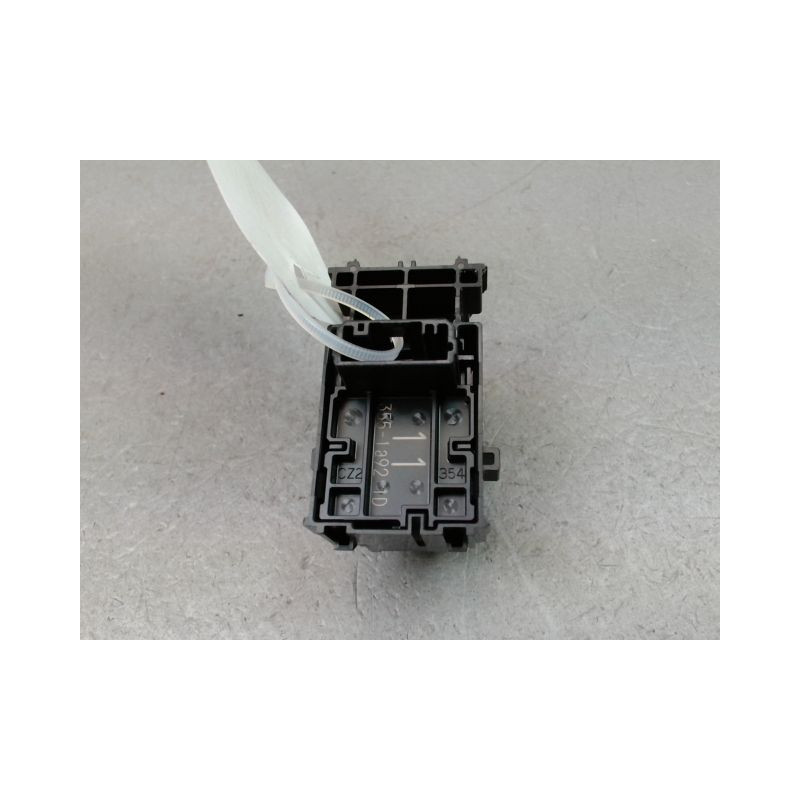 COMMANDE LEVE-GLACE PORTE AVD TOYOTA COROLLA 2004-