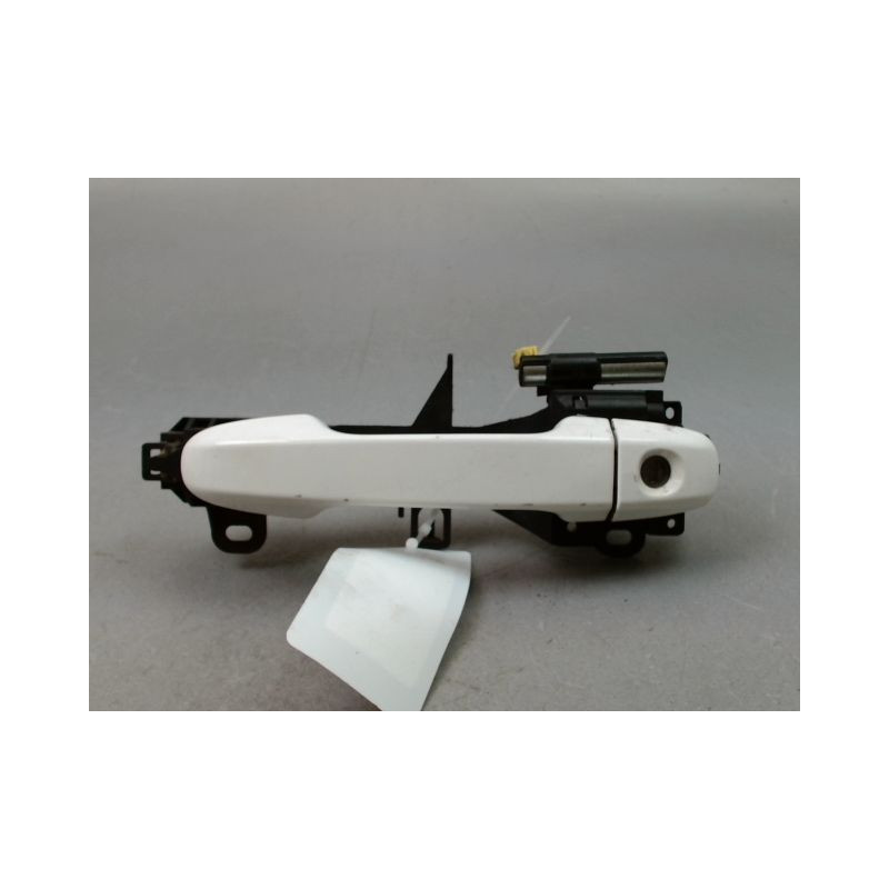 POIGNEE EXTERIEURE PORTE AVANT GAUCHE TOYOTA YARIS II 2010-