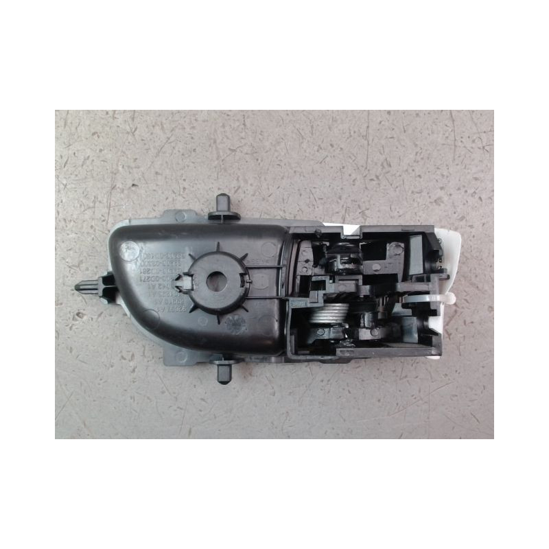 POIGNEE INTERIEURE PORTE AVANT GAUCHE PEUGEOT 108