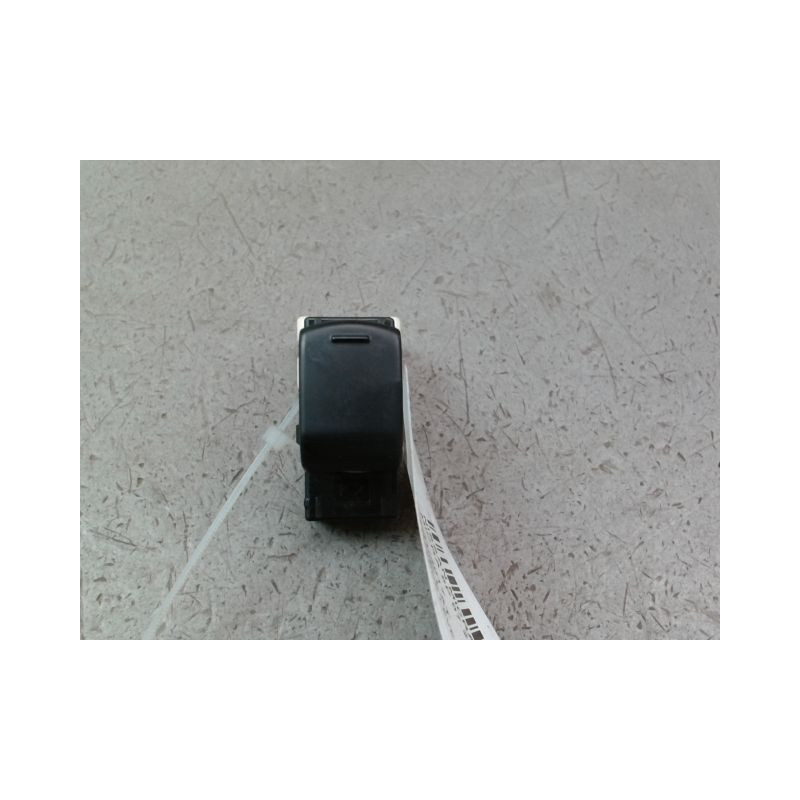 COMMANDE LEVE-GLACE PORTE AVD NISSAN MICRA 2009-