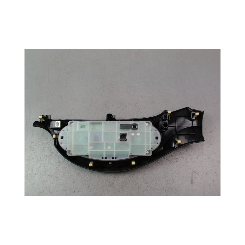 COMMANDE DE CHAUFFAGE TOYOTA YARIS 2005-